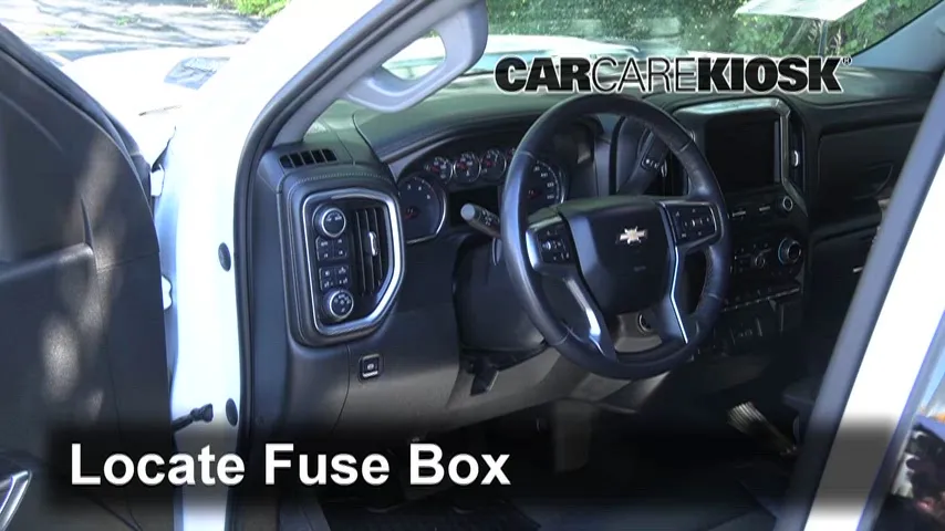 2020 Chevrolet Silverado 2500 HD LT 6.6L V8 Turbo Diesel Crew Cab Pickup Fusible (interior)